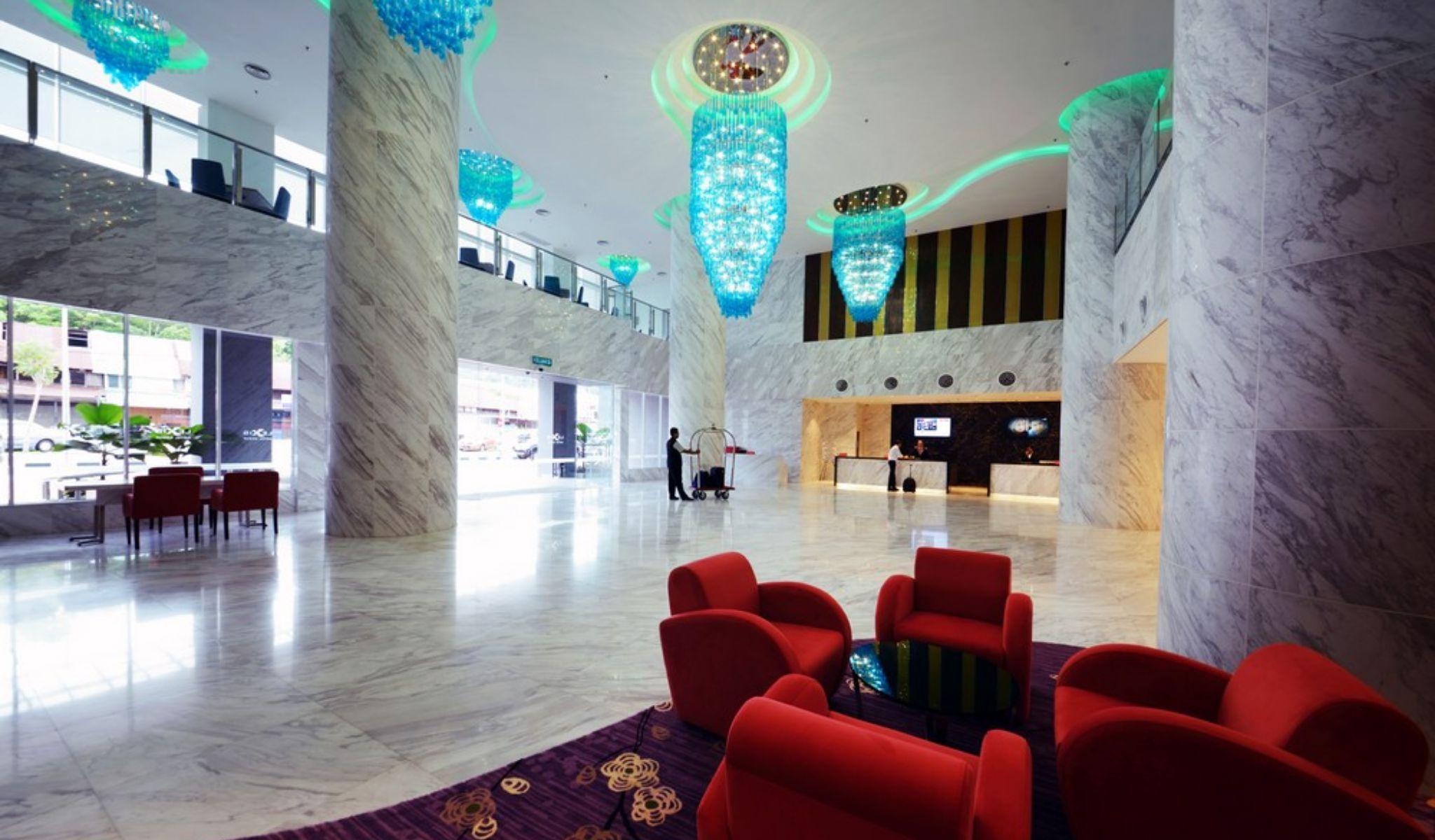 เลซิส สวีท ปีนัง Hotel บายันเลอปาส ภายนอก รูปภาพ The lobby of the hotel