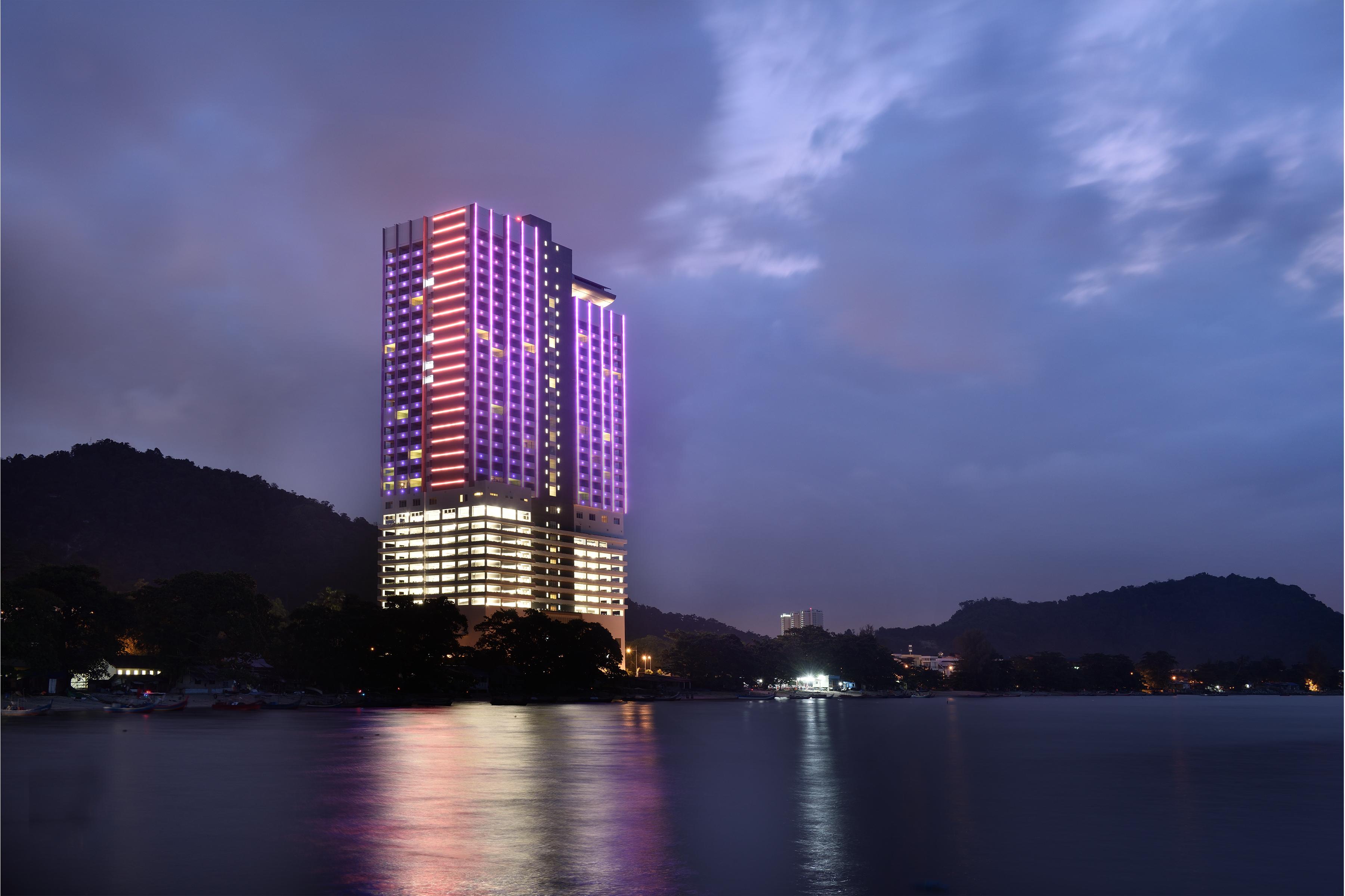 เลซิส สวีท ปีนัง Hotel บายันเลอปาส ภายนอก รูปภาพ The Royal